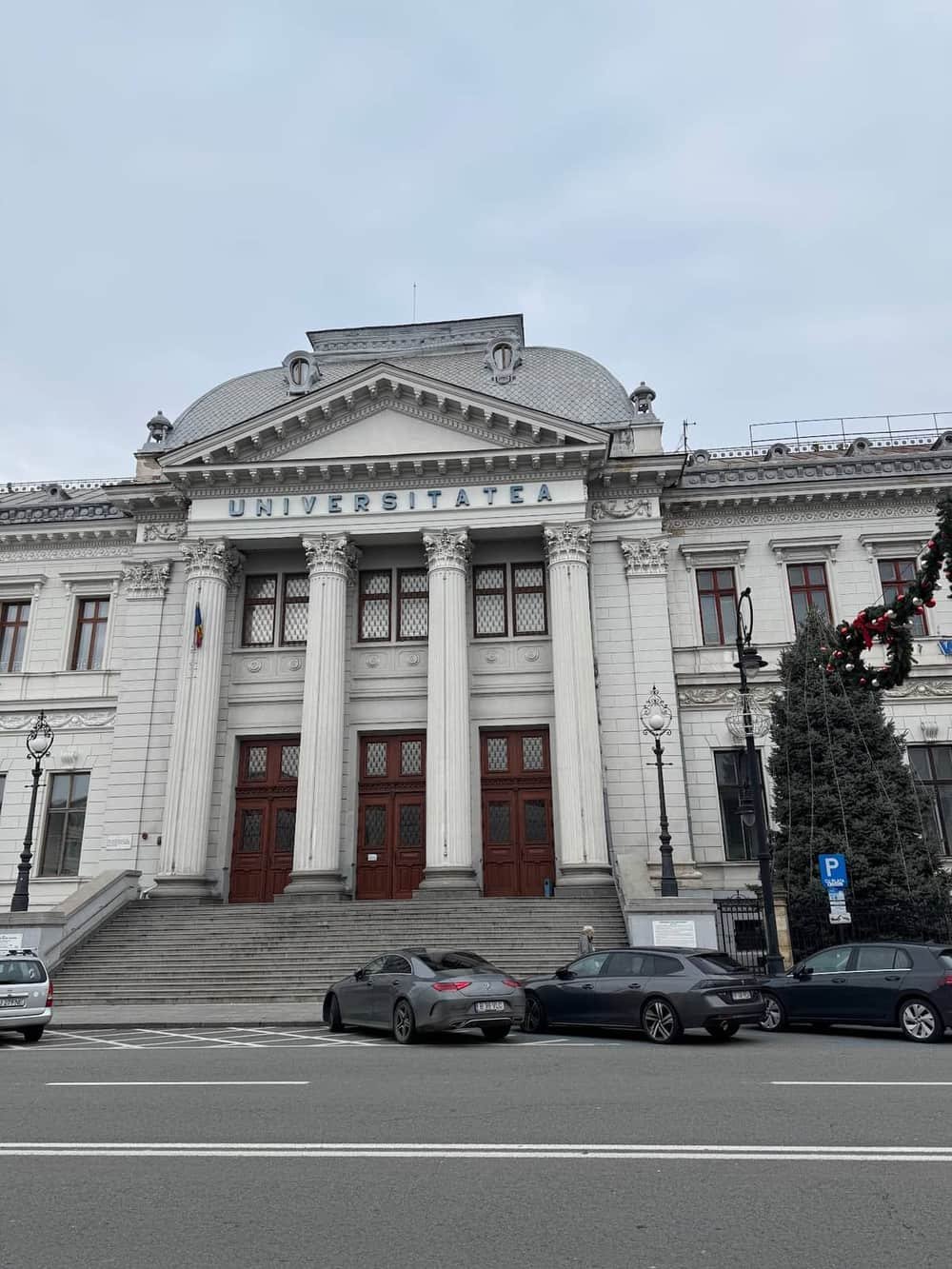 Universitatea din Craiova — 3