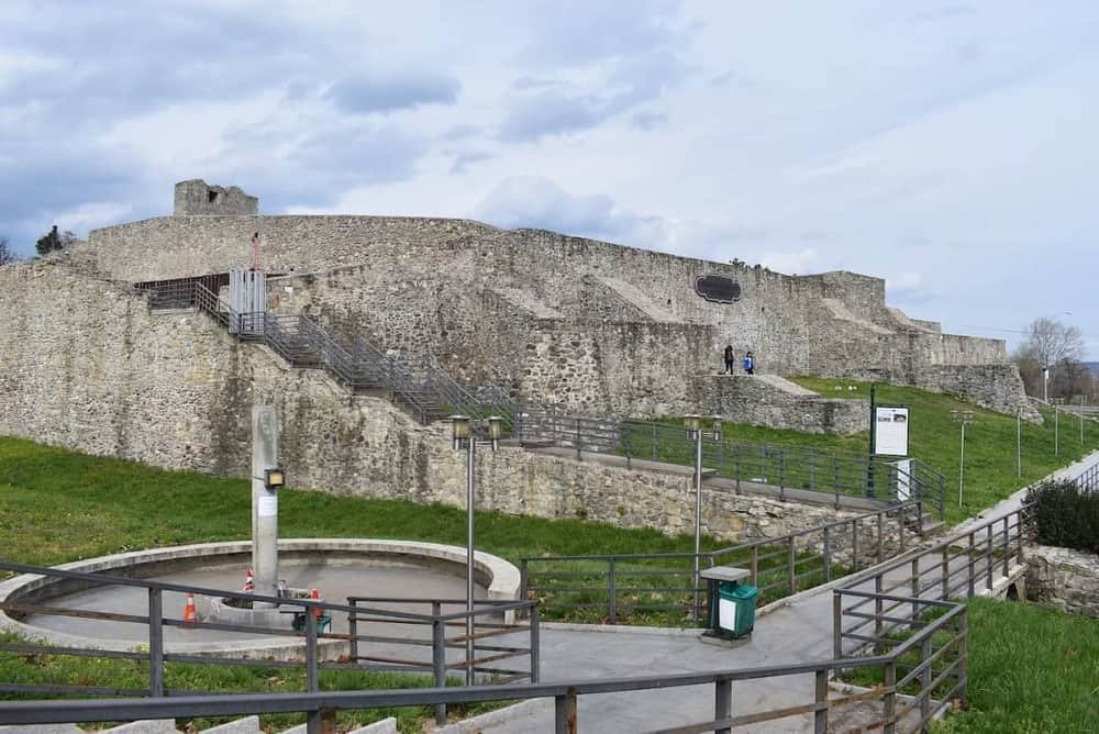 Cetatea Severinului — 3