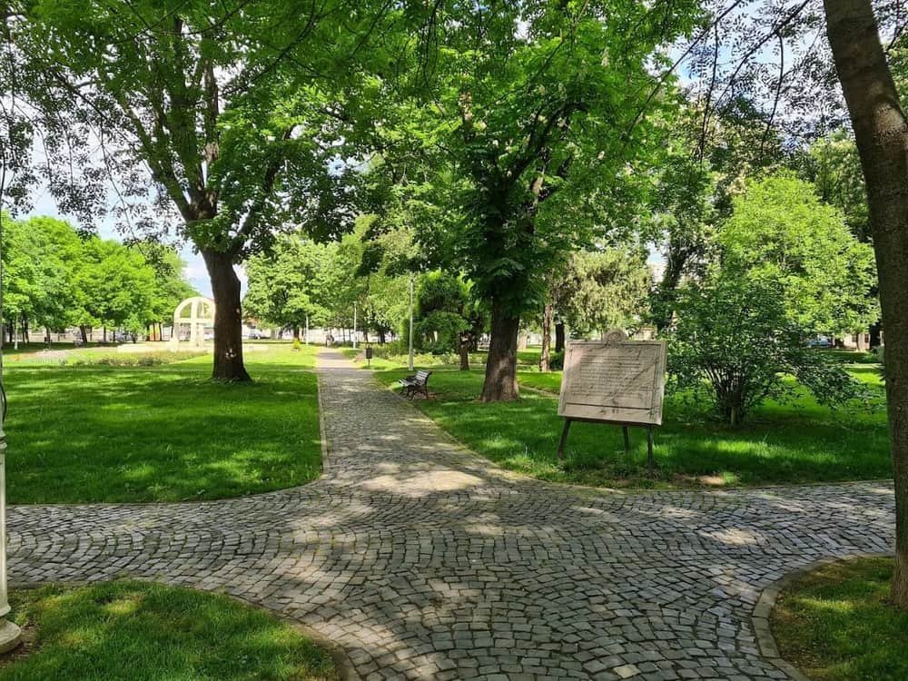 Grădina "Mihai Bravu" — 3
