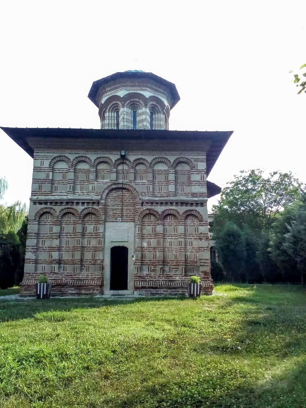 Churches and monasteries in Oltenia