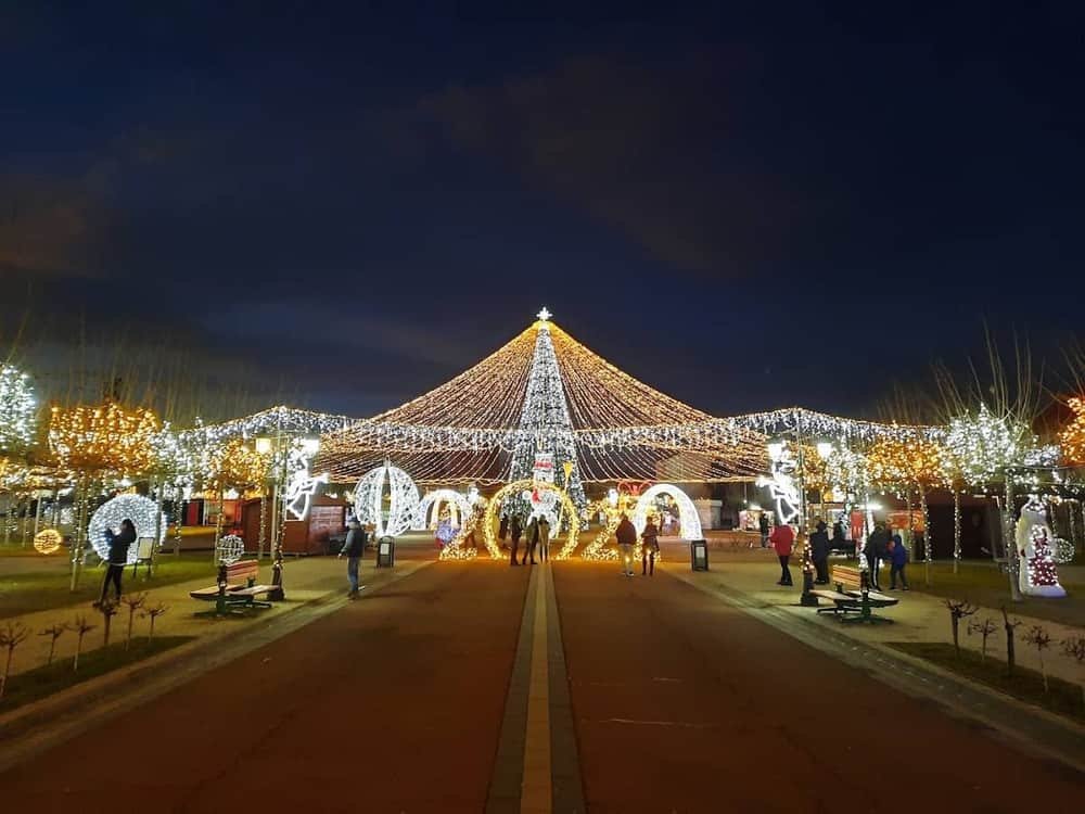 Promenada Crișan — 3