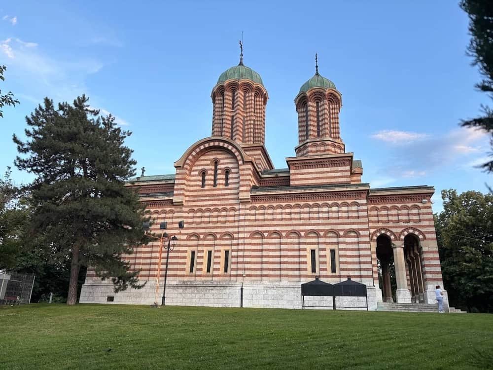 Churches and monasteries in Craiova