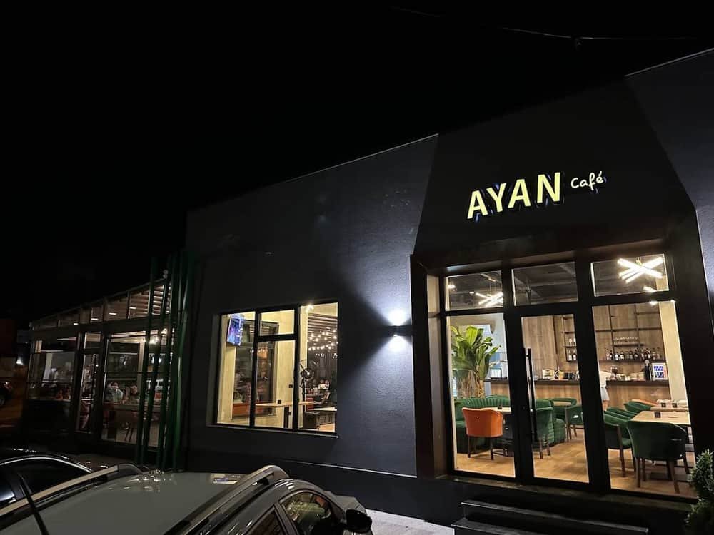 Ayan cafe