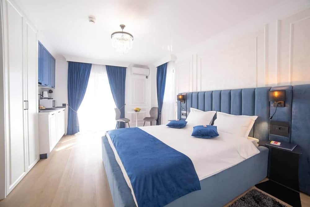 ApartHotel Crystal Luxury — 2