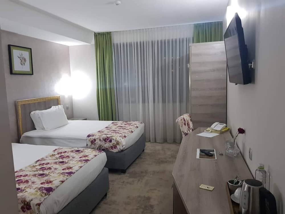 Prestige Boutique Hotel Craiova — 2