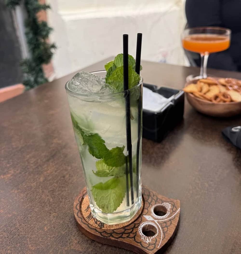 Essenza Bar — 2