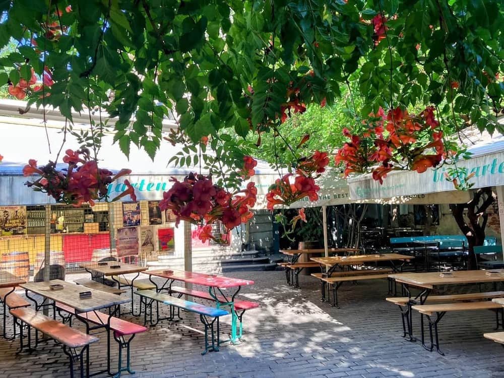 Old Court Biergarten
